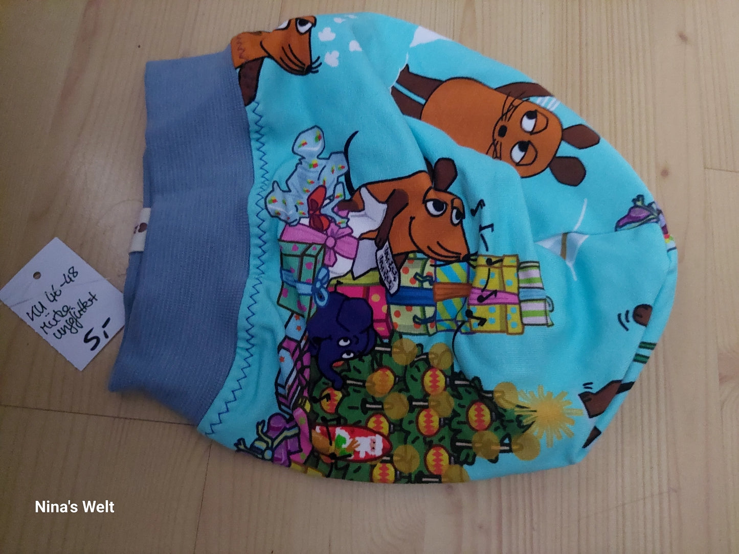Kindermütze mit Maus Weihnachtsmotiv